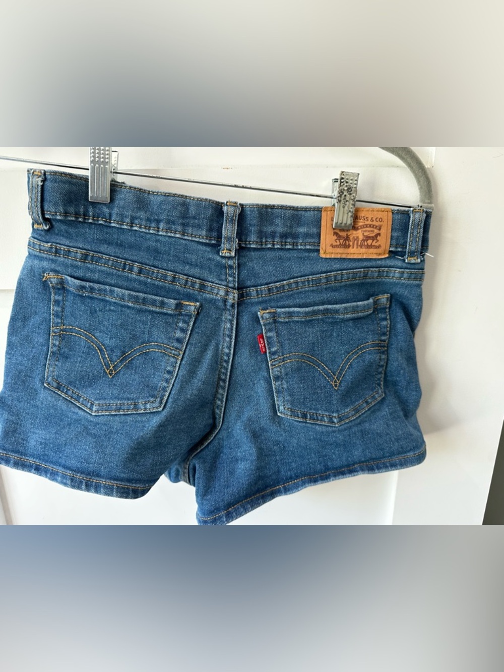 Levis Mini Mom Girls Jean Shorts Size 14 Reg Blue Denim  Daisy Duke Rave Beach